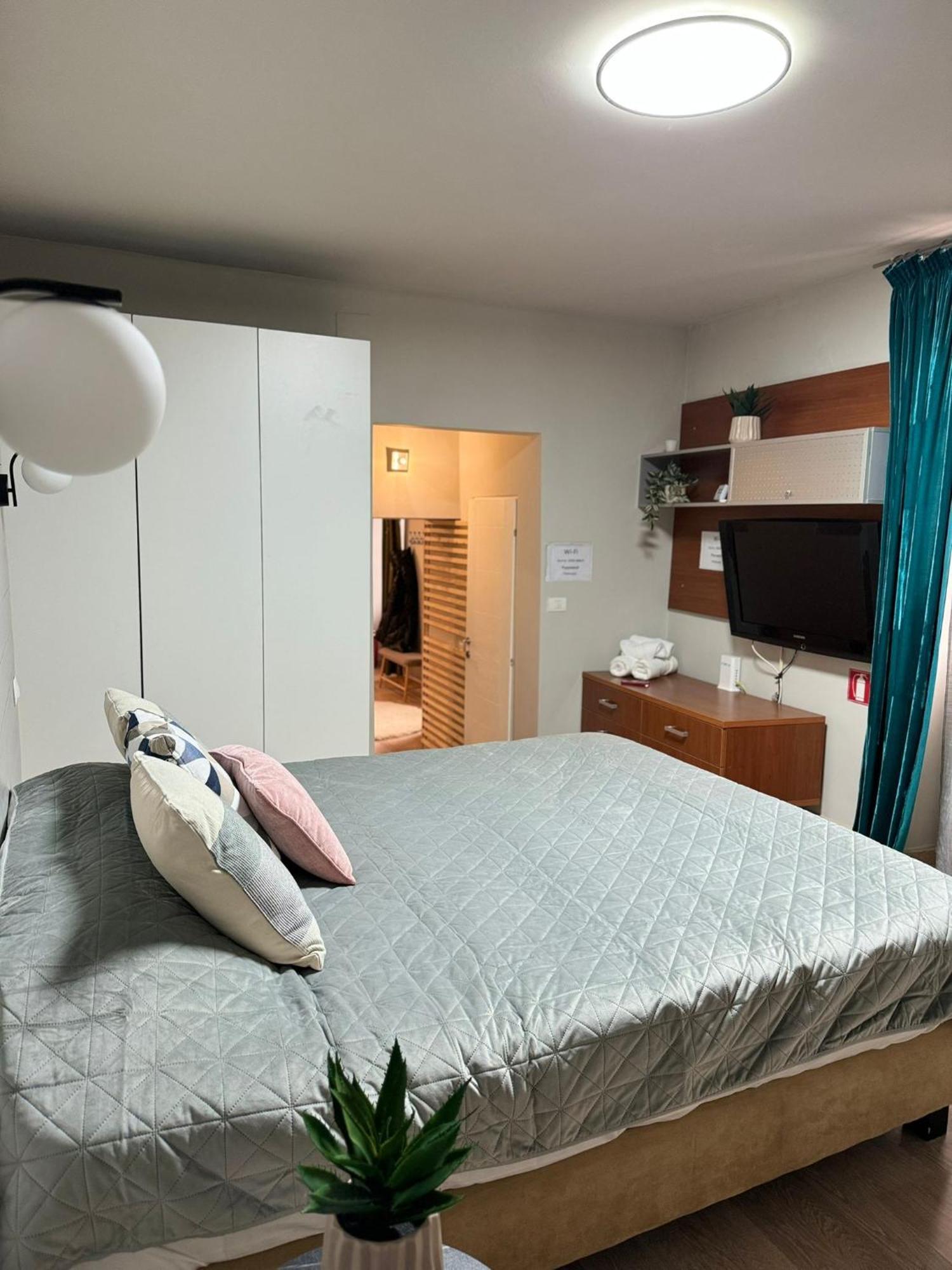 Central Stay בראשוב מראה חיצוני תמונה